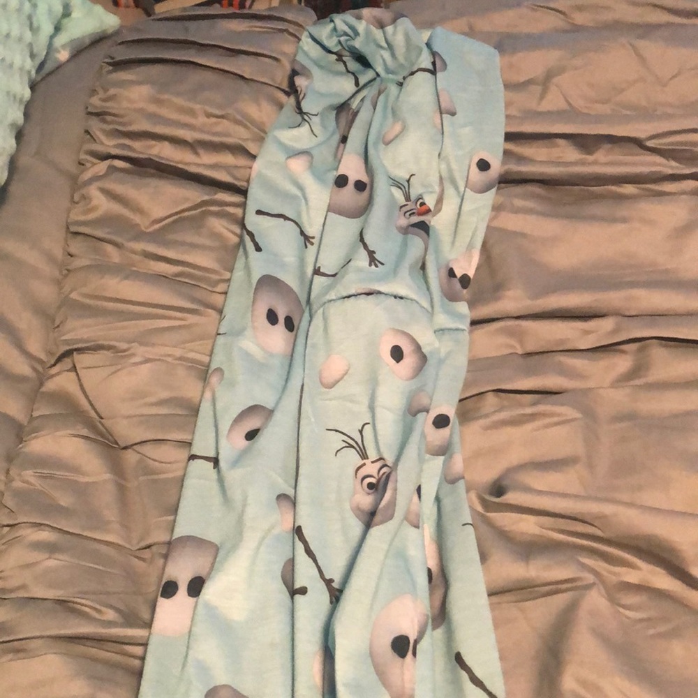 Olaf scarf